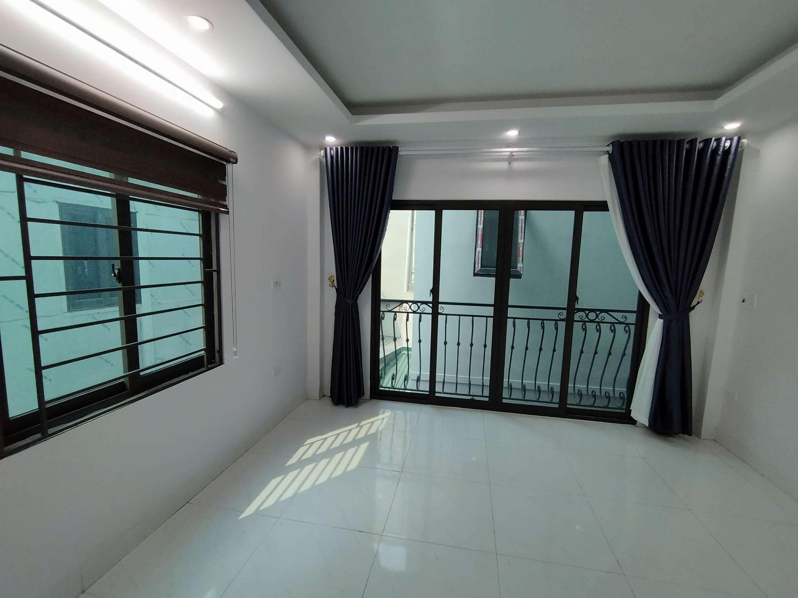 CẦN BÁN GẤP NHÀ MỚI 4.5 TẦNG – VẠN PHÚC, HÀ ĐÔNG – GIÁ 6,6 TỶ (CÓ THƯƠNG LƯỢNG) - Ảnh 1