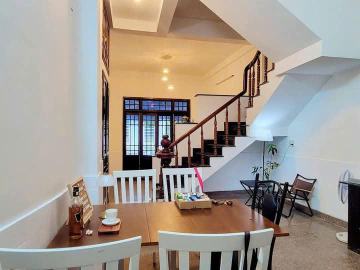 📣 CHO THUÊ NHÀ 3 TẦNG MẶT TIỀN ĐÀO DUY TỪ – GẦN CHỢ ĐÔNG BA 🏠 - Ảnh 2