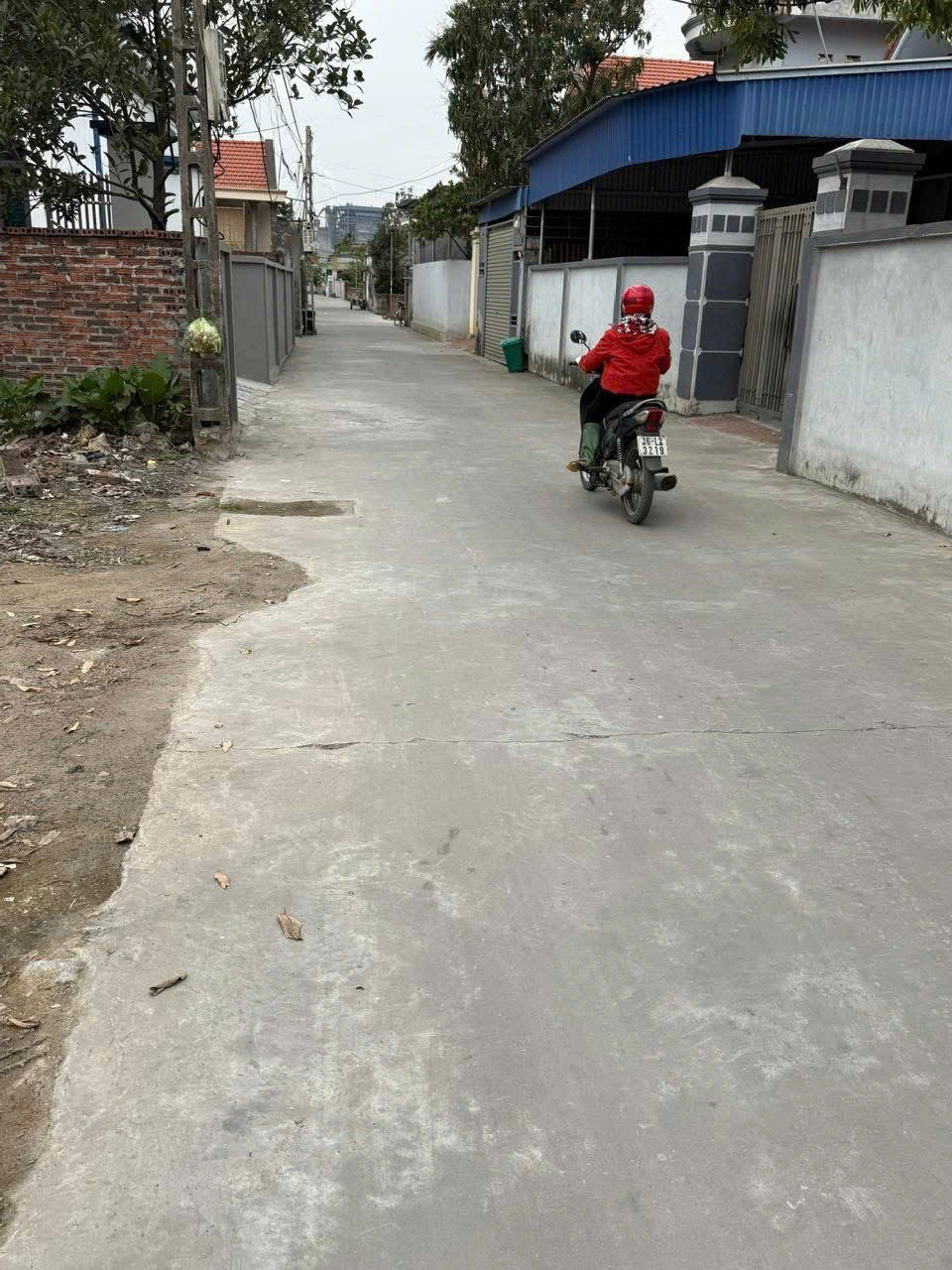 Chính chủ gửi bán lô đất giá công nhân tại nằm trên trục đường rộng thông các ngả 2 oto tránh nhau - Ảnh chính