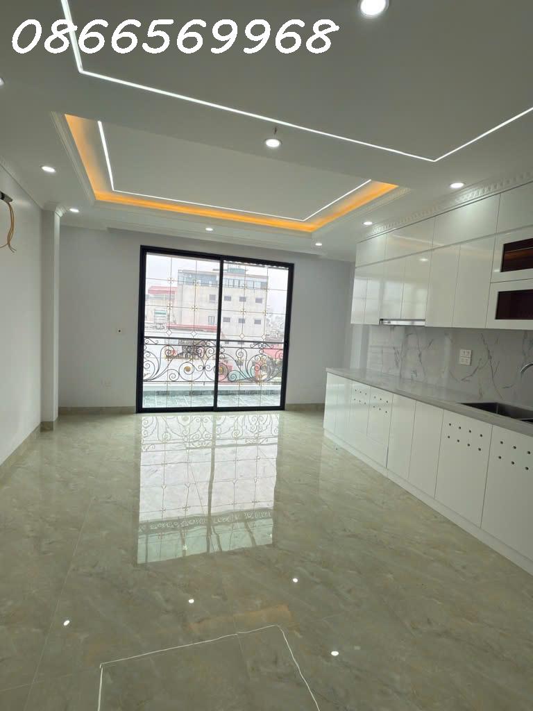 NHÀ MỚI – 36M x 6 TẦNG THANG MÁY – NGÕ ĐẸP NHẤT PHỐ CẦU GIẤY – Ô TÔ ĐỖ CỬA – GIÁ 9.9 TỶ - Ảnh 2