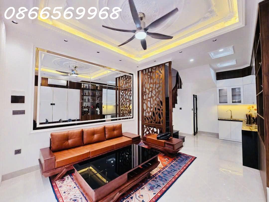 NHÀ MỚI ĐẸP – TRUNG TÂM CẦU GIẤY – 32M² x 5 TẦNG – FULL NỘI THẤT – GIÁ 8.5 TỶ - Ảnh chính