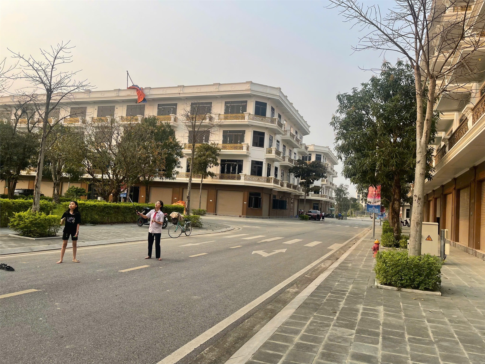 CĂN GÓC VIP. KĐT XUÂN HƯNG. VIEW CÔNG VIÊN. BAO PHÍ SANG TÊN. LH: 0966343969 - Ảnh 1