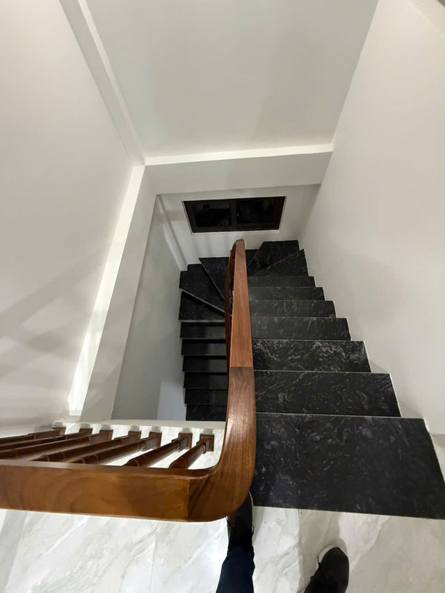 NHÀ XÂY MỚI - AN SINH ĐỈNH - Ô TÔ ĐỖ CỔNG Bát Khối 31m2X 5 tầng mặt tiền  4m, 5.7 tỷ Long Biên. - Ảnh 4