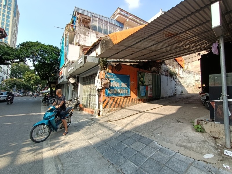 bán đất phố đốc ngữ, P.liễu giai, Q.ba đình,kinh daonh sầm uất, vỉa hè rộng - Ảnh chính
