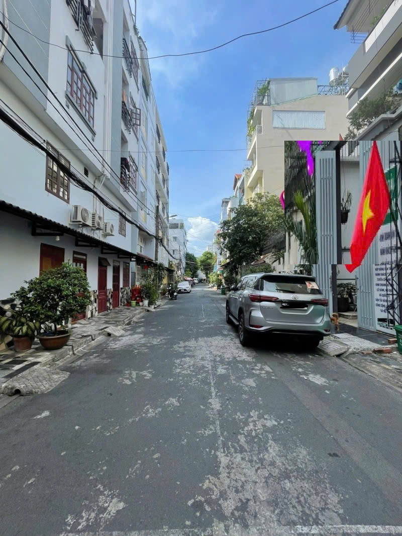 Bán nhà Mặt tiền Hẻm 10m Cộng Hòa - ngay Út Tịch - K300,  4x16m, 5 T - 6PN,15 tỷ - Ảnh chính