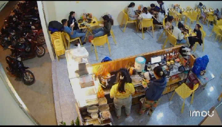 Sang lại Thương hiệu quán gà rán mỳ cay tobokki trà sữa cơm gà Chicken 168 - Ảnh 1