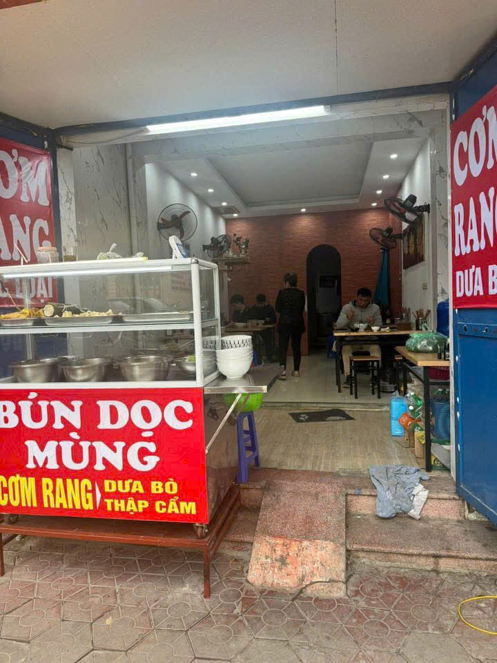 MÌNH CẦN NHƯỢNG LẠI MẶT BẰNG Ở KẾT HỢP KINH DOANH TỐT Ở MẶT PHỐ HOÀNG SÂM - NGHĨA ĐÔ - Ảnh chính