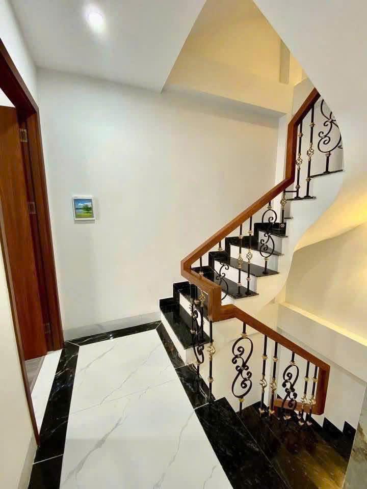 MẶT NGÕ Ngọc Thụy 50m,6 tầng,THANG MÁY-NGÕ THÔNG-GR ÔTÔ 7 CHỖ- LÔ GÓC 2 THOÁNG,giá 14.xtỷ - Ảnh 3