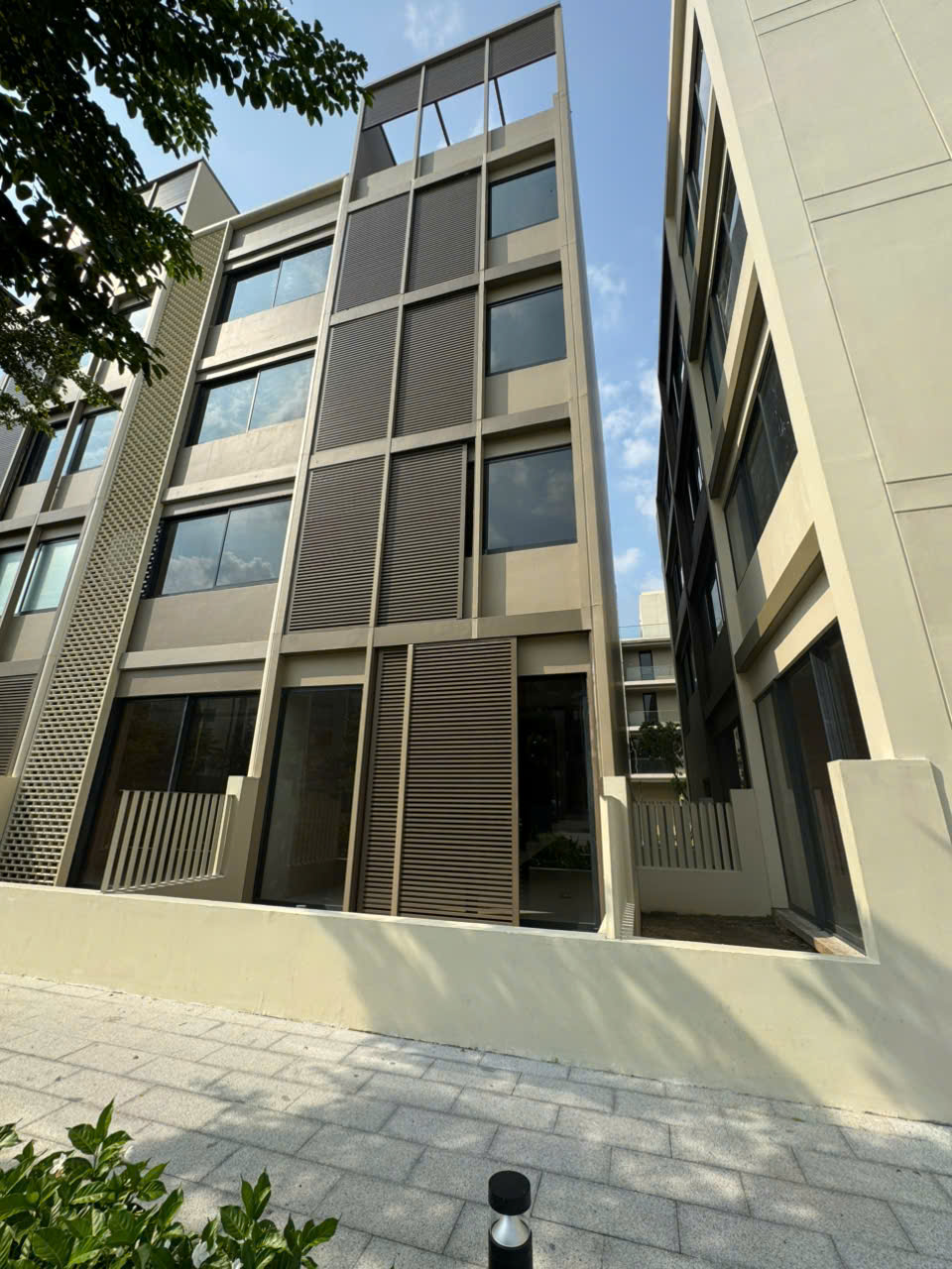 NHÀ PHỐ THE GLOBAL CITY - GIÁ TỐT NHẤT THỊ TRƯỜNG TỪ 25% - 30% - VỊ TRÍ ĐẸP. LH:0706083555 - Ảnh chính