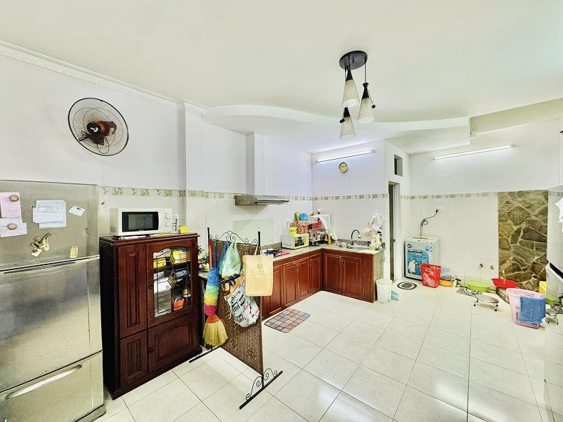 Bán nhà mặt tiền kinh doanh Nguyễn Văn Đậu, P11, Bình Thạnh, 82m2, 4 tầng, giá rẻ - Ảnh 1
