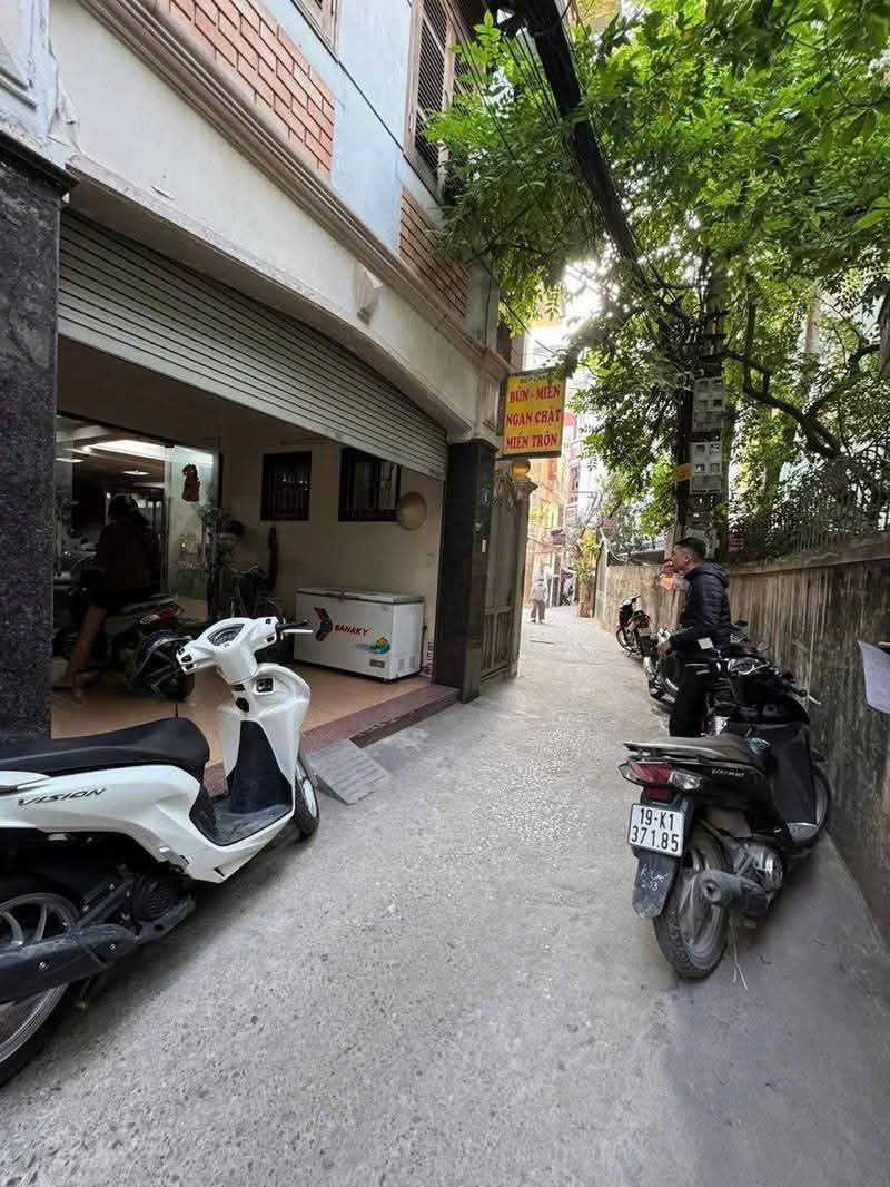 Bán nhà Trung Tâm Ba Đình . DT 76m2 ; 4T ; MT>7m ; Giá 18,5 tỷ - Ảnh 1