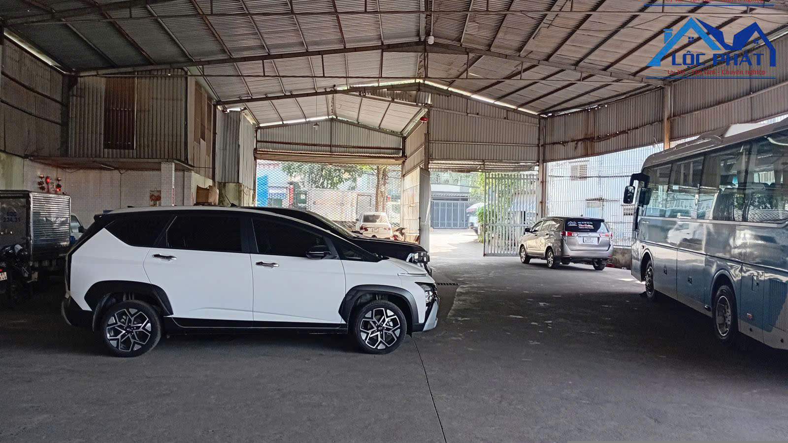 Bán nhà đất dt lớn 1172m2 mặt tiền trung tâm Biên Hòa, giá tốt cho nhà đầu tư - Ảnh chính