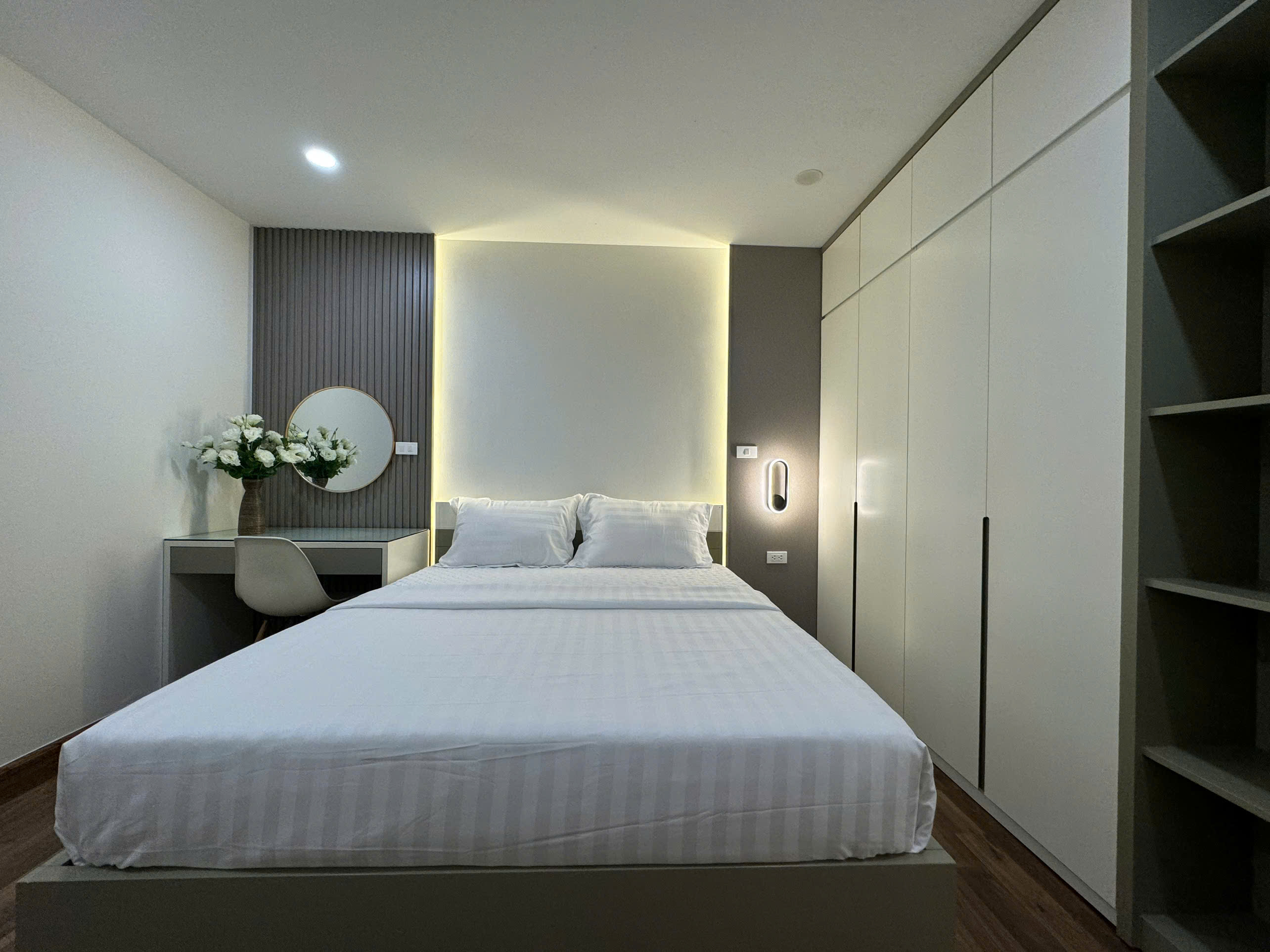 Căn 3 ngủ 2 WC tòa R4B Goldmark City,nội thất mới 100% nhập từ EU, Đức, Hàn cao cấp - Ảnh chính