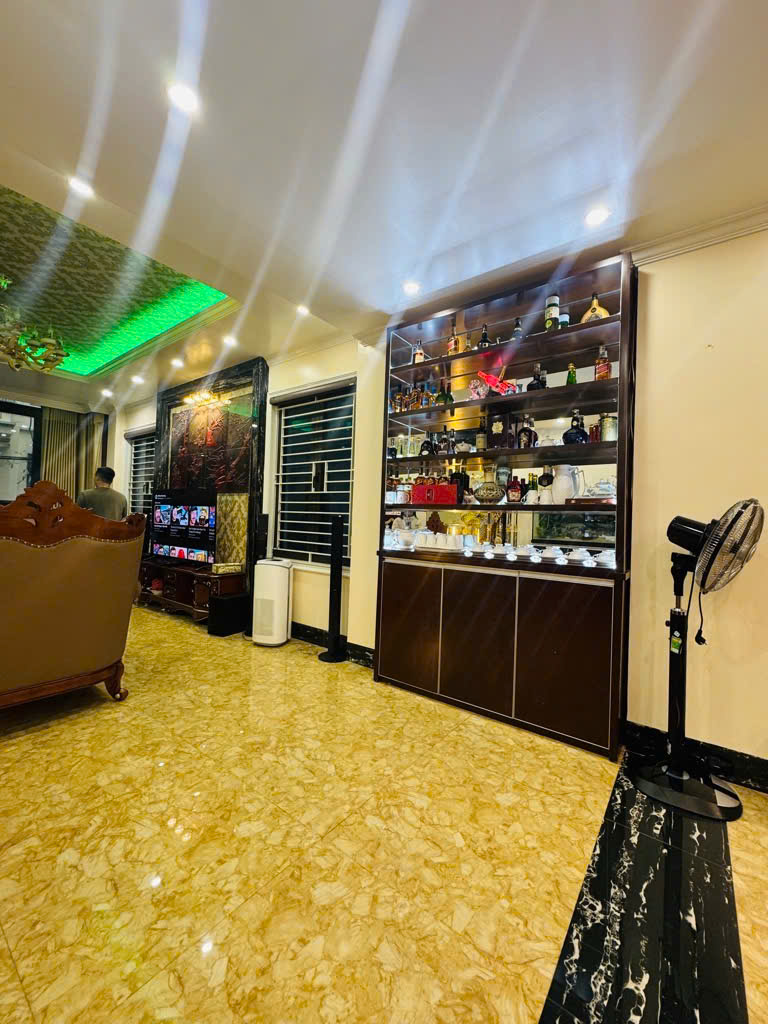 PHÂN LÔ PHẠM TUẤN TÀI CẦU GIẤY, ÔTÔ TRÁNH, SÁT PHỐ, KINH DOANH, DT 65M2 x5T, NHỈNH 22 TỶ - Ảnh 2