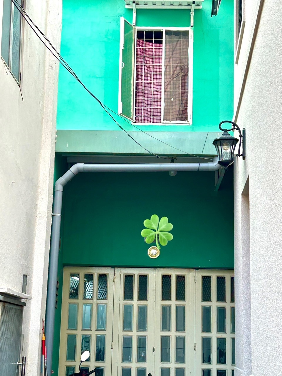 NHÀ BÁN  Đ. ĐOÀN NHƯ HÀI - GẦN TRƯỜNG ĐẠI HỌC LUẤT - HÀNG XÓM THÂN THIỆN CÓ CỬA RÀO RIÊNG AN TOÀN . - Ảnh 4