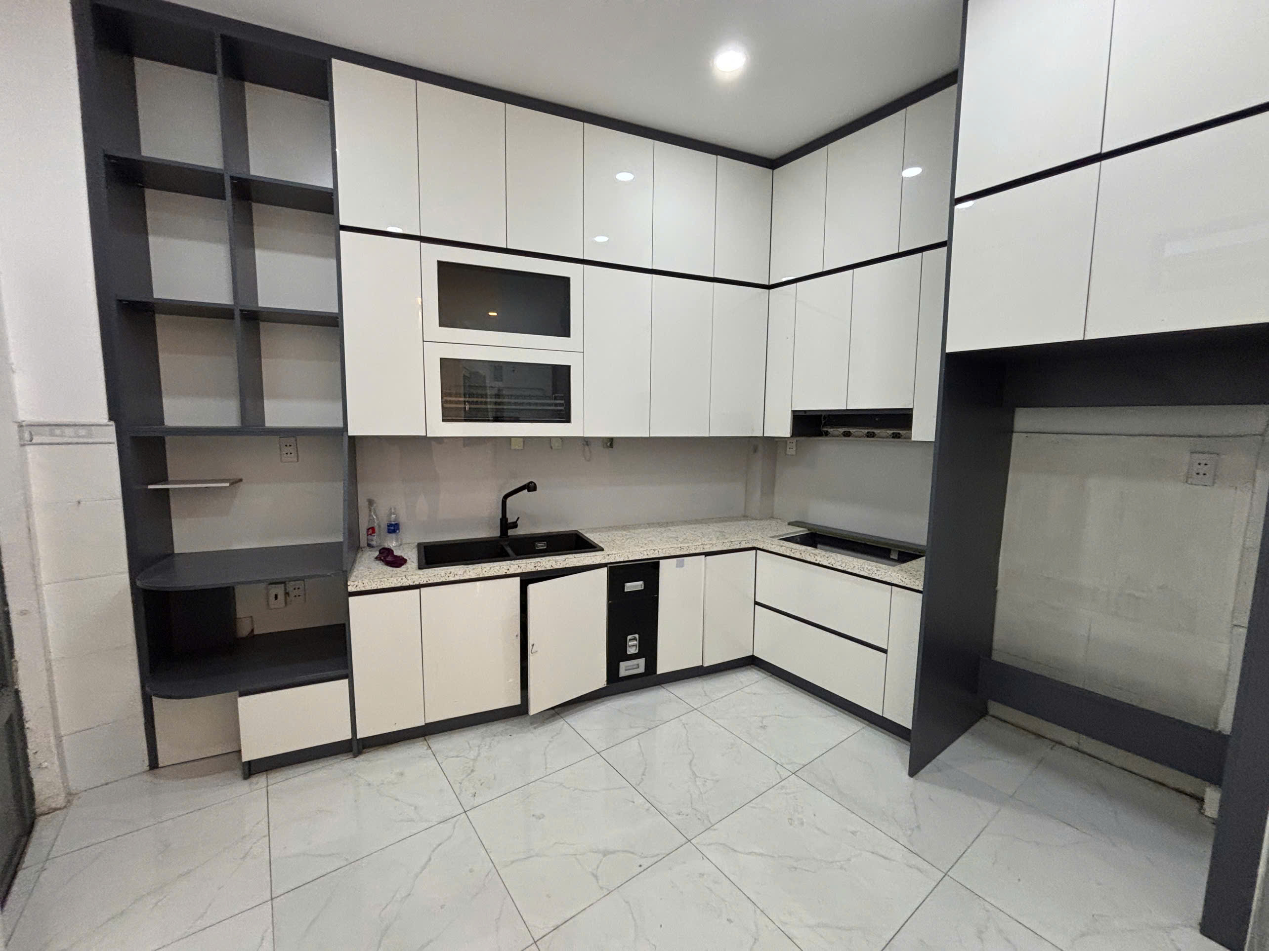 Bán Nhà Nguyễn Văn Công (4x11), 3 Tầng Nhỉnh 4 Tỉ - Ảnh 2