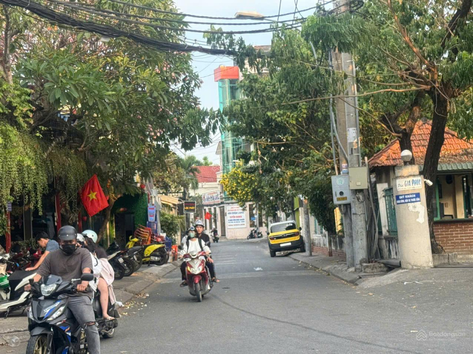Mặt tiền kinh doanh, 549m2, ngang 12m, gần Hoàng Diệu 2, dòng tiền 70tr/th, chỉ 61 tỷ - Ảnh 1