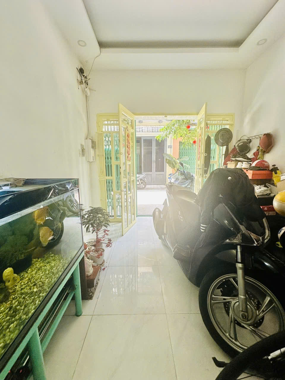 Bán nhà quận 10, đường Thành Thái, 52m2, hẻm xe hơi, 3 tầng, 8.99 tỷ - Ảnh chính
