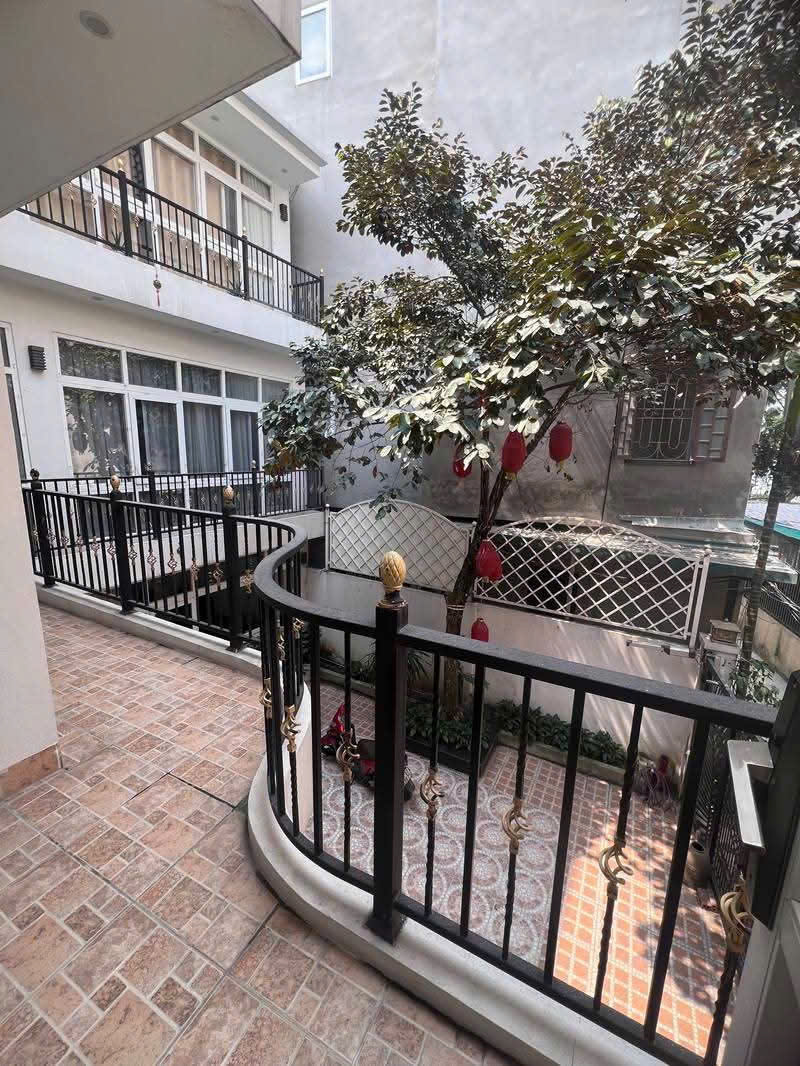 Bán Biệt Thự Siêu Hot , Tây Hồ , HN . DT 165m2 , 3T,  MT 9m . Giá 48 tỷ . - Ảnh 2
