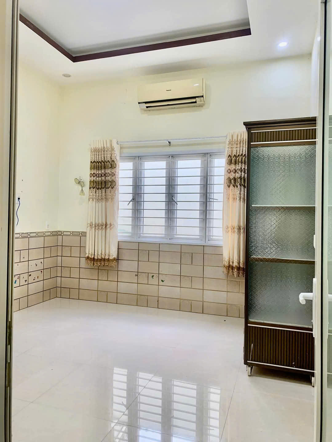 ► Nhà Trưng Nữ Vương, kiệt 2.5-3m khá thẳng, 37m2, 2 tầng 2 mê đúc cứng, xây ở tâm huyết, 2.55 tỷ - Ảnh 3