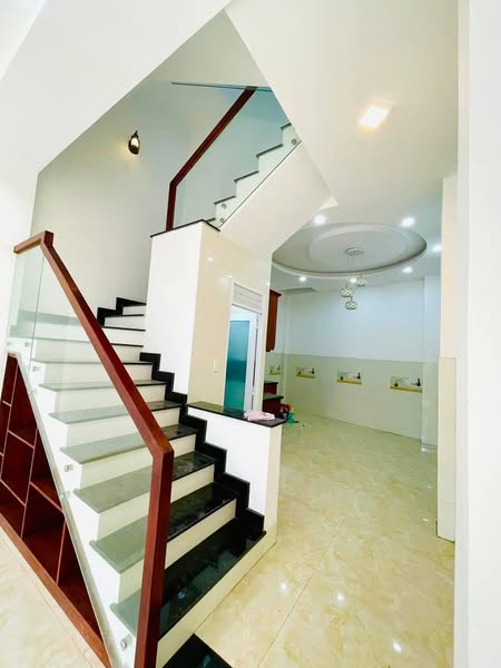 Nhà Đường Nguyễn Biểu Phường 1 Quận 5. - Ảnh 2