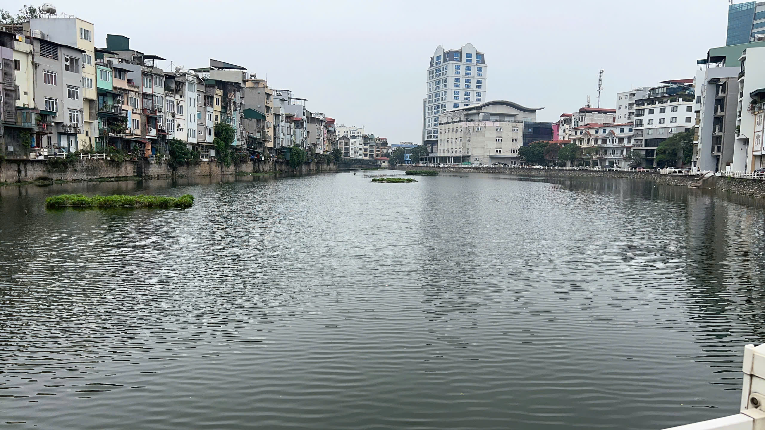 TUYỆT PHẨM MẶT HỒ, NHÀ NGUYỄN VĂN CỪ 55M, 7T, MT4.3M, GARA, THANG MÁY, GIÁ VÀO VIỆC NGAY. - Ảnh 2