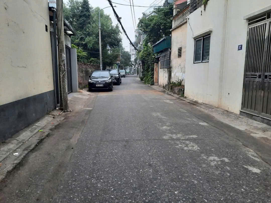 BÁN ĐẤT ĐẸP GIANG BIÊN-0TO TẬN NƠI- SỔ ĐỎ SẴN SÀNG SANG TÊN<br>DƯỜNG RÔNGH THÊNH THANG - Ảnh chính