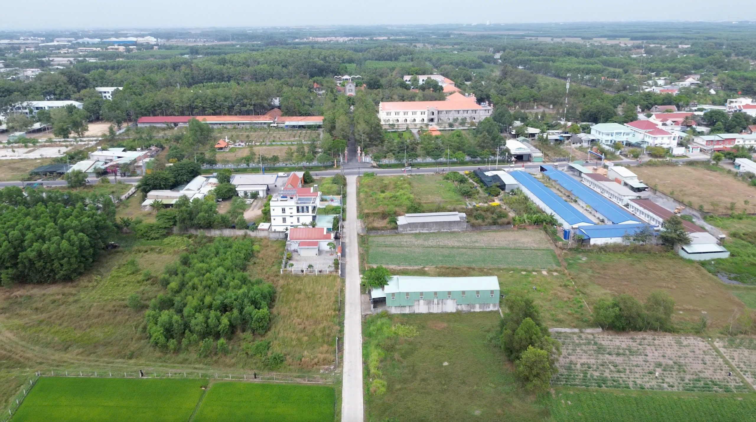 Cần bán thửa đất mặt tiền đường Hùng Vương xã Vĩnh Thanh Nhơn Trạch - Ảnh 2