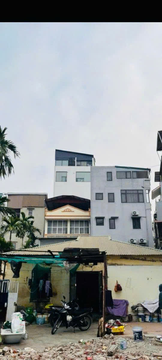 HOT !!!MẢNH ĐẤT VÀNG TRONG LÀNG ĐẦU TƯ - SIÊU HIẾM - DIỆN TÍCH LỚN 252M- MẶT TIỀN 7.65M - GIÁ 101tỷ - Ảnh chính