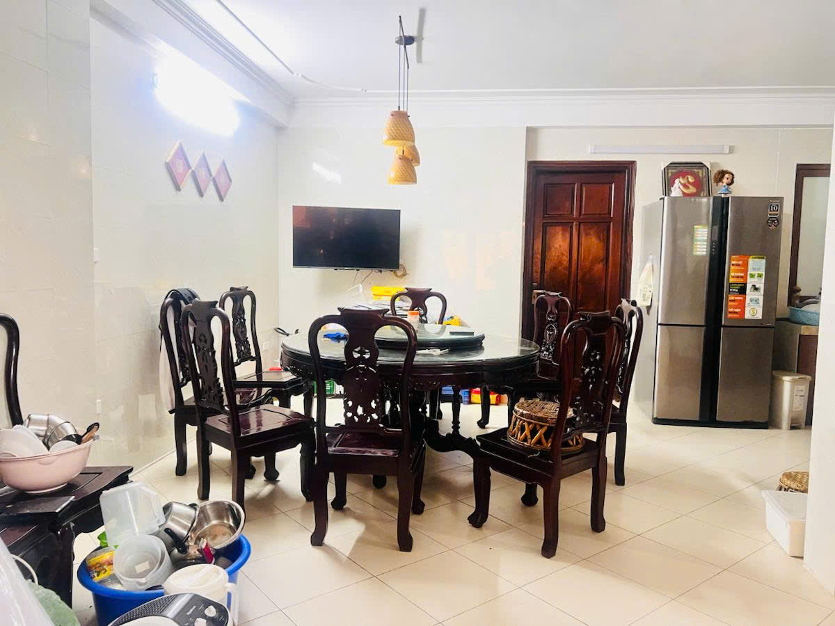 HOT !!!MẢNH ĐẤT VÀNG TRONG LÀNG ĐẦU TƯ - SIÊU HIẾM - DIỆN TÍCH LỚN 252M- MẶT TIỀN 7.65M - GIÁ 101tỷ - Ảnh 3