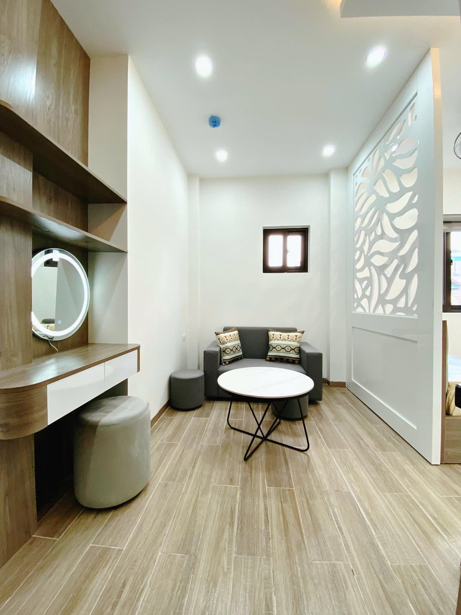 BÁN NHÀ PHỐ TRƯƠNG ĐỊNH - KINH DOANH ĐỈNH-THANG MÁY- 60mX5 TẦNG- 12 TỶ - Ảnh 2