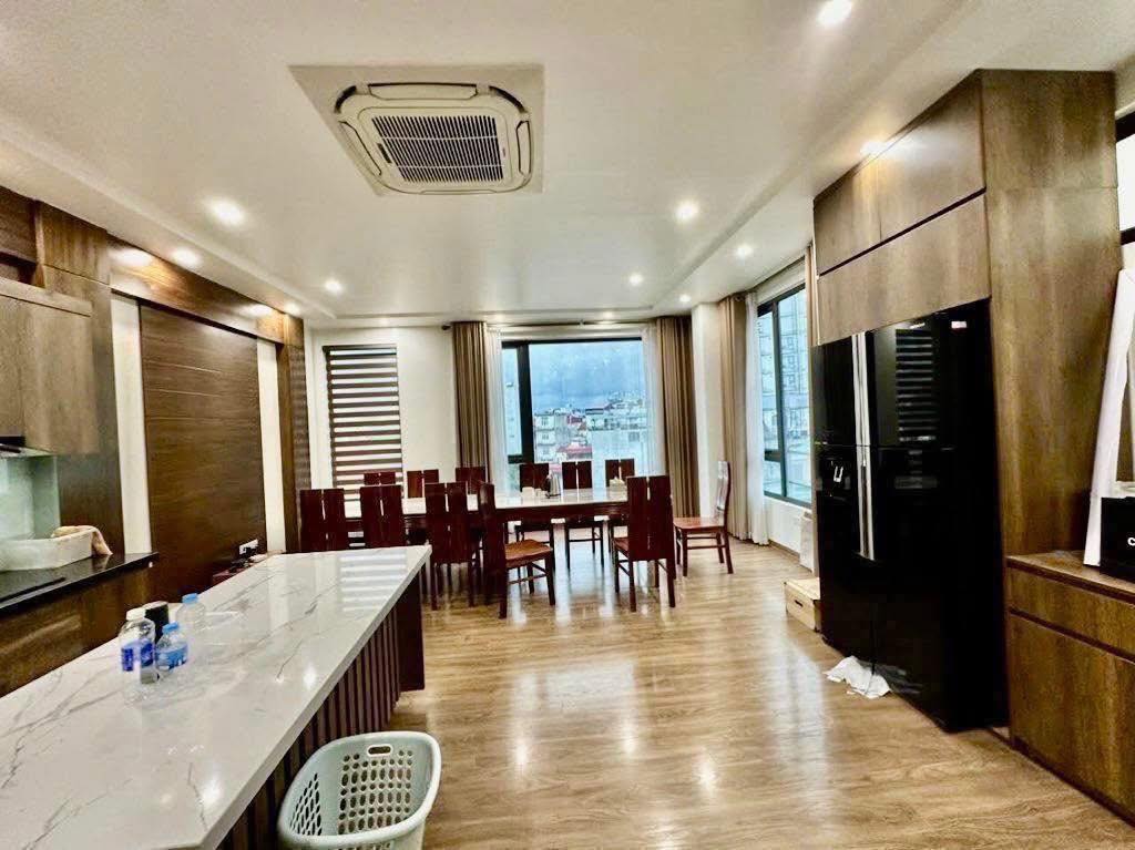 Gần Hồ Tây, nhà đẹp 6 tầng TM, ô tô đỗ cửa, 65m chỉ 18 tỷ - Ảnh 2