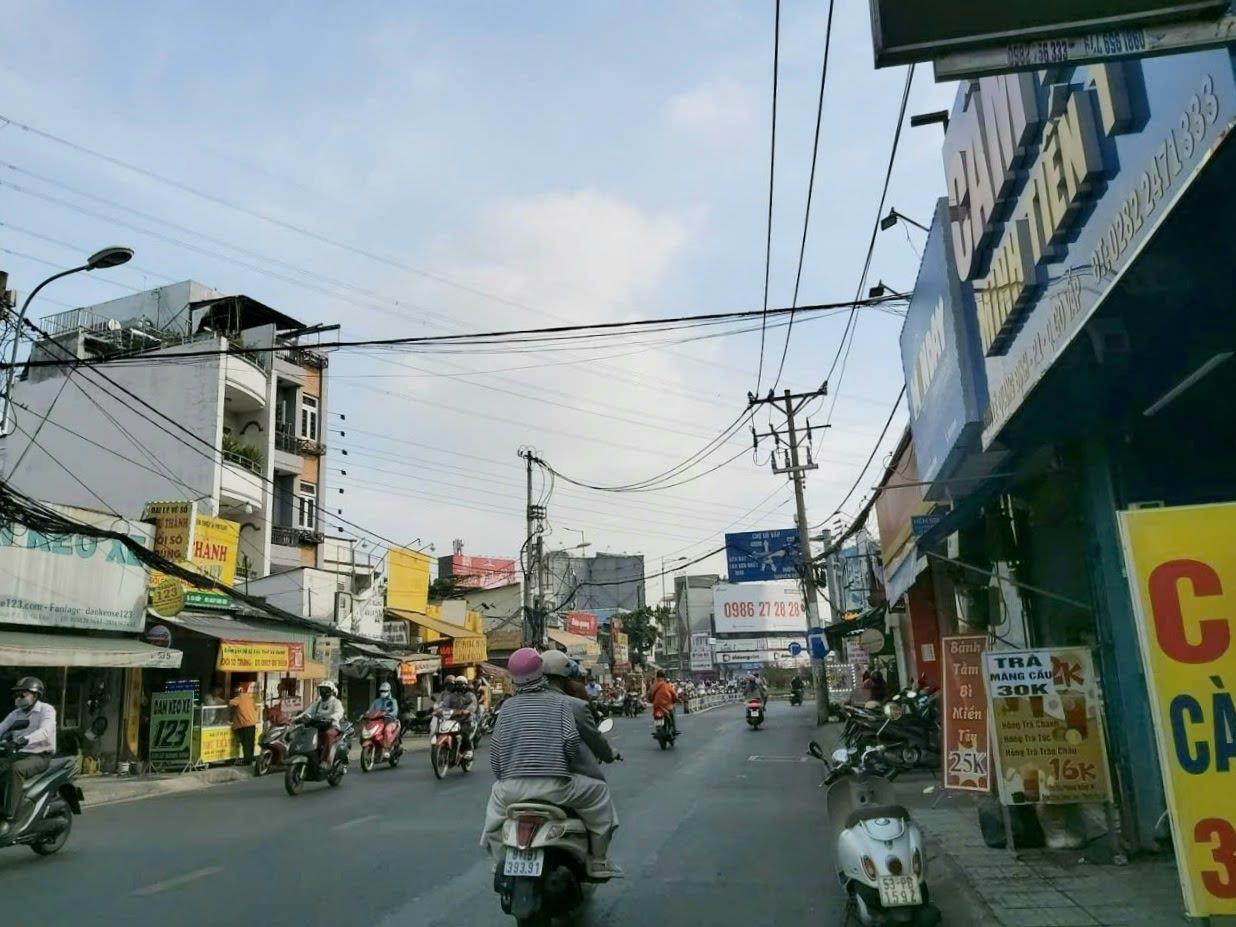 Bán nhà Gò Vấp, hẻm xe hơi đường Lê Quang Định, 6 x 23, giá rẻ, giáp Bình Thạnh - Ảnh chính