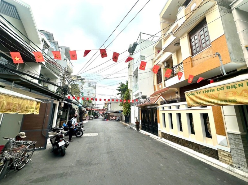C90 🔥 BÁN NHÀ MẶT TIỀN LÊ VĂN LƯƠNG 123M2, QUẬN 7 – GIẢM SÂU 1.4 TỶ, GIÁ CHỈ 16.x TỶ 🔥 - Ảnh chính