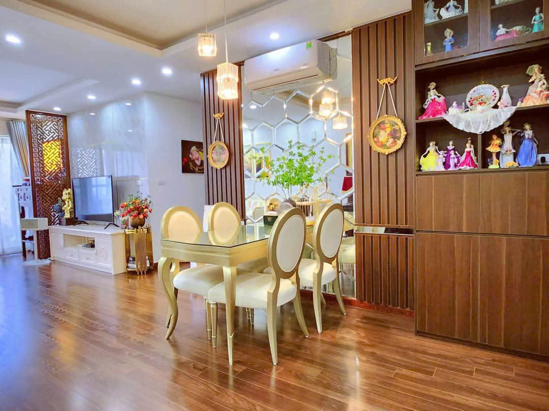 Bán căn hộ 106m2 nội thất hoàng gia mặt phố Trần Hữu Dực Mỹ Đình - Ảnh 2