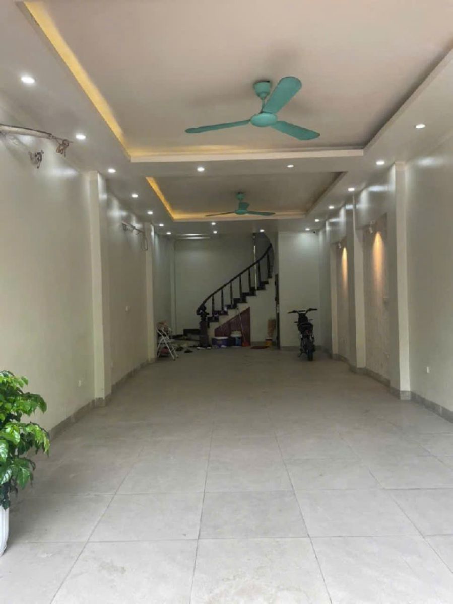 CẦN BÁN NHÀ CHÍNH CHỦ - CÓ 2 VỈA HÈ - VIEW VƯỜN HOA - NO10 - LK 366 KHU CỔNG ĐỒNG - Ảnh 1