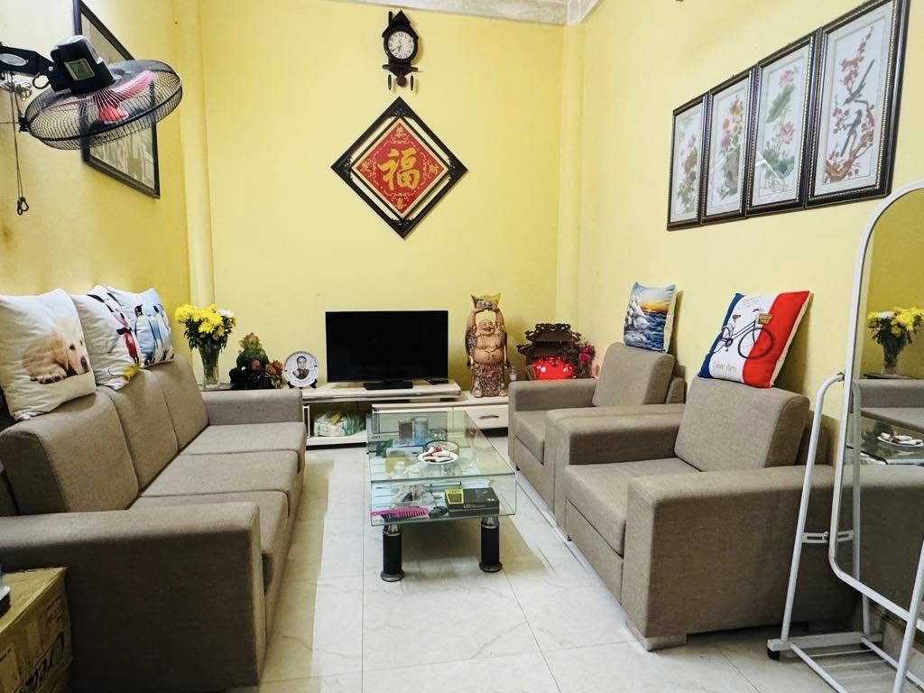 Võ Thị sáu 30m - Dân xây- Gần hồ- Nhiều tiện ích- Ngõ thông- Nhỉnh 5 tỷ - Ảnh 2