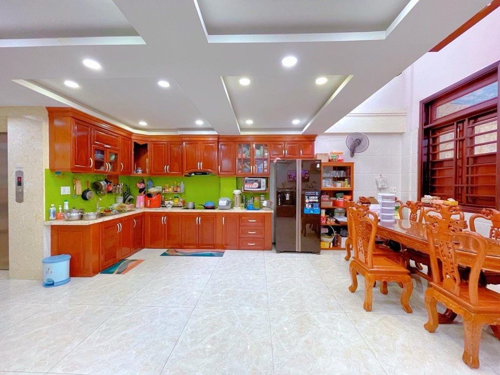 MẶT TIỀN KINH DOANH SẦM UẤT - 6 TẦNG - 6M x 16M - THANG MÁY - NỘI THẤT GỖ CAO CẤP - Ảnh 3