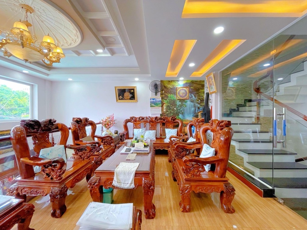 MẶT TIỀN KINH DOANH SẦM UẤT - 6 TẦNG - 6M x 16M - THANG MÁY - NỘI THẤT GỖ CAO CẤP - Ảnh chính
