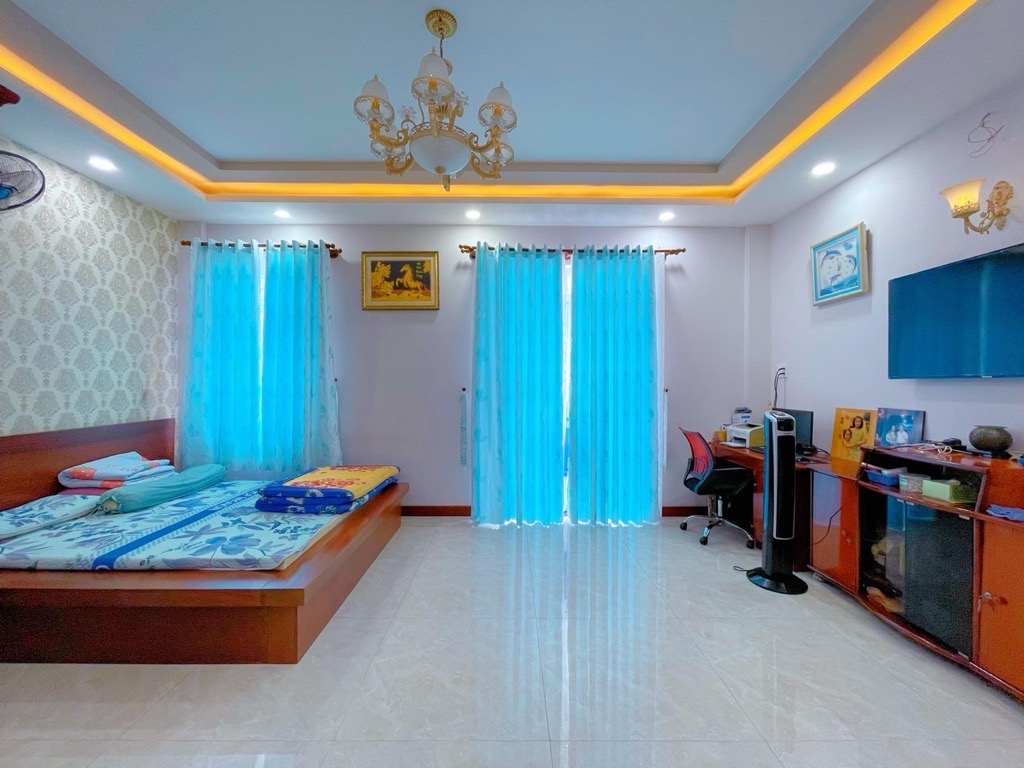 MẶT TIỀN KINH DOANH SẦM UẤT - 6 TẦNG - 6M x 16M - THANG MÁY - NỘI THẤT GỖ CAO CẤP - Ảnh 1