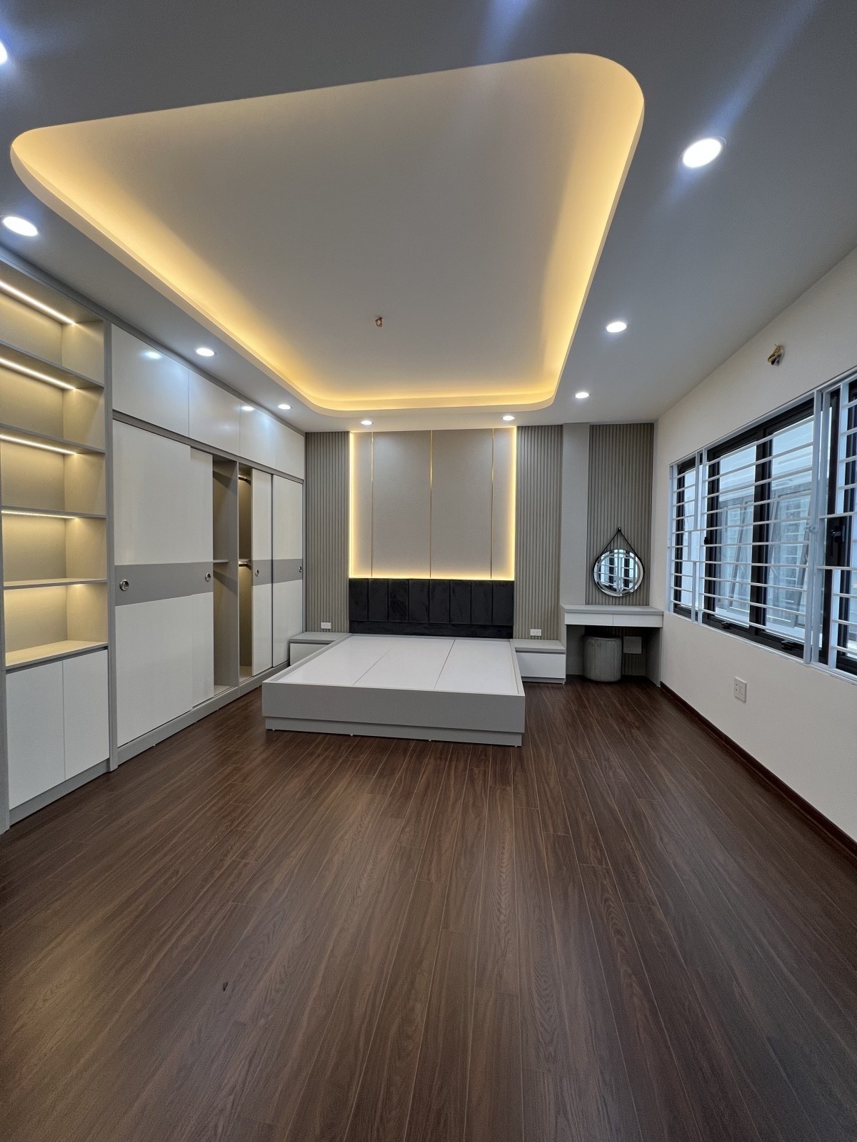 🏡 SIÊU HIẾM - NHÀ ĐẸP PHỐ VỌNG - 5 TẦNG THANG MÁY - CÁCH PHỐ 15M - GẦN ĐH KINH TẾ QD, BÁCH KHOA, - Ảnh chính