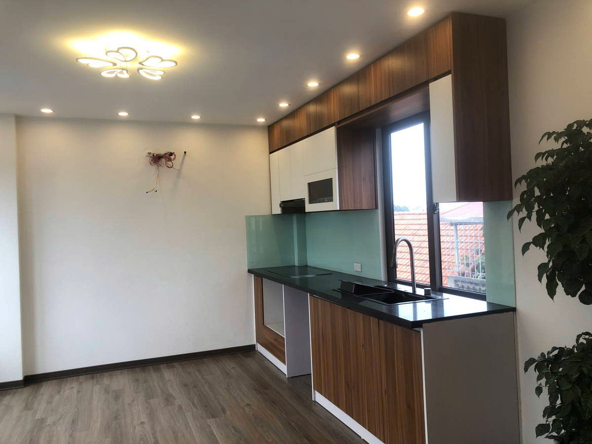 NHÀ MẶT PHỐ Ngọc Thụy 67m2 X 6 tầng mặt tiền 4.2m X 10.5 tỷ Long Biên. - Ảnh 1