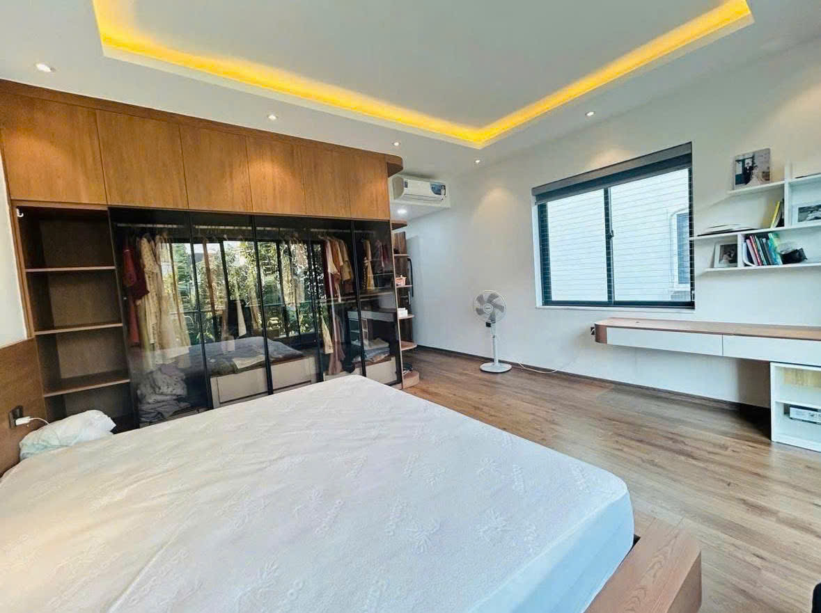 Bán nhà Hoàng Cầu, Trần Quang Diệu trước nhà ô tô tránh - Kinh doanh 60m x Mt 4,6M - Ảnh 3