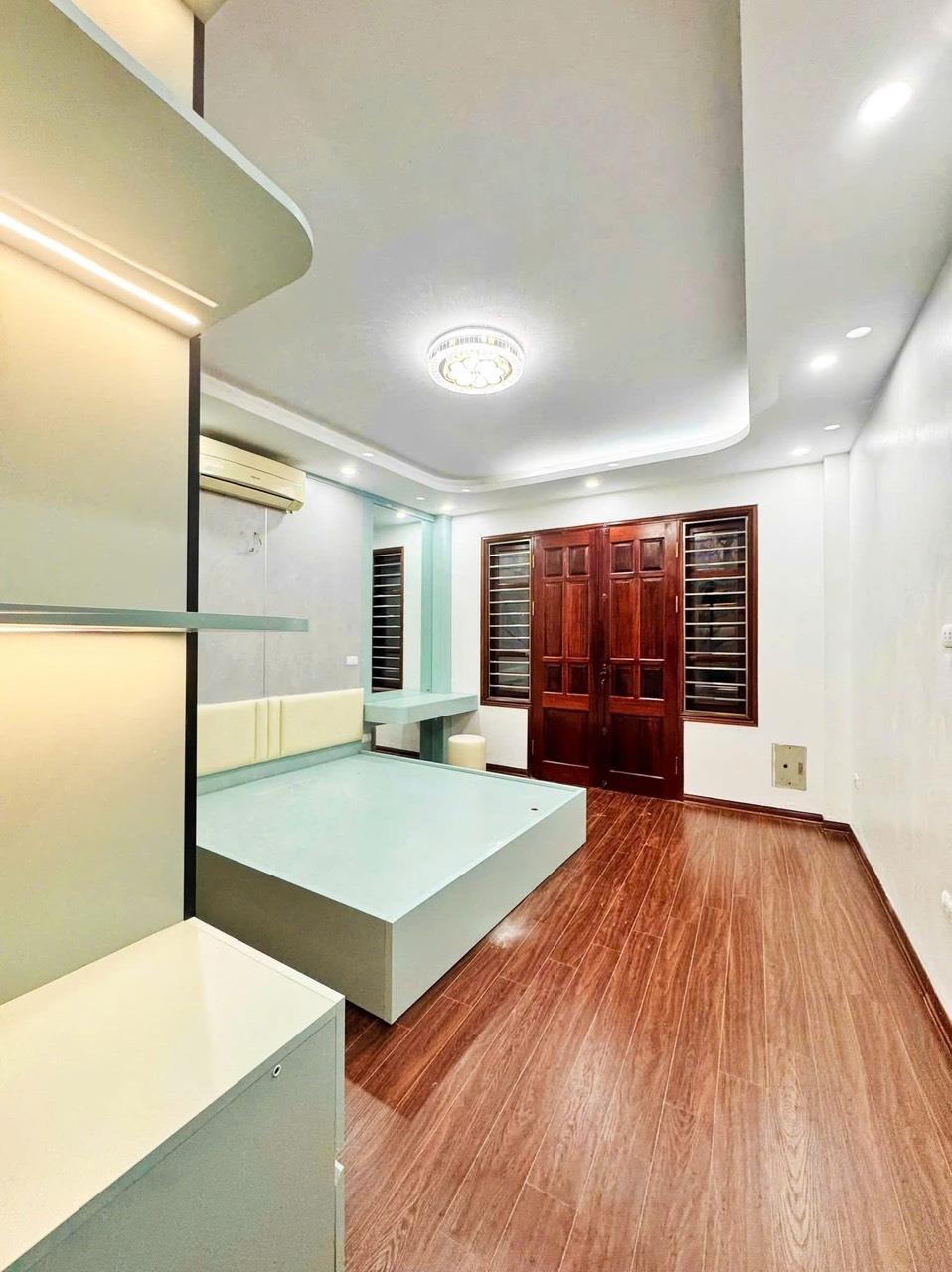 LÔ GÓC MẶT NGÕ TRẦN ĐẠI NGHĨA  - ÔTÔ ĐỔ CỬA, VÀO NHÀ - 20M RA PHỐ - GIÁ 10 TỶ - Ảnh 2