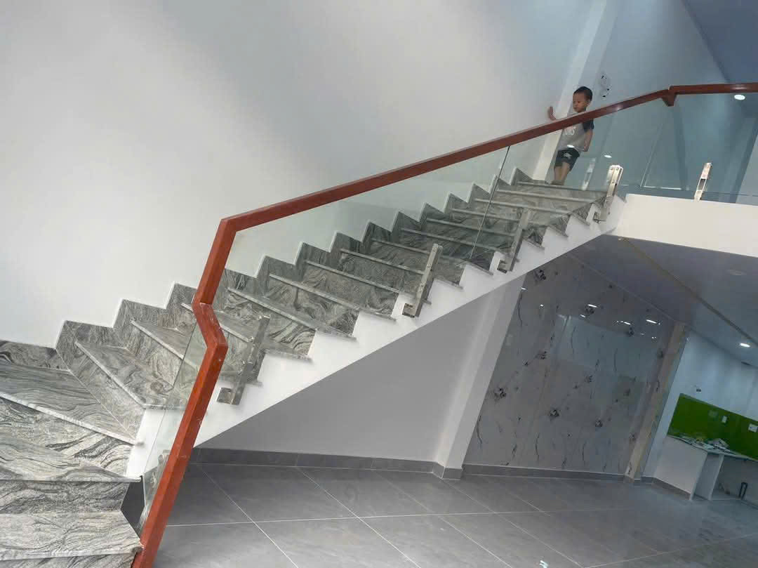 Nhà Đúc Lững (5x18) MT Hẻm 8m thông Liên Khu 2-5 qua Chợ Thiếc, Hiệp Thành, Q12 - Ảnh 1