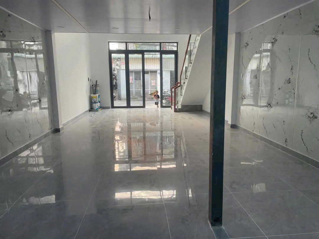 Nhà Đúc Lững (5x18) MT Hẻm 8m thông Liên Khu 2-5 qua Chợ Thiếc, Hiệp Thành, Q12 - Ảnh 2