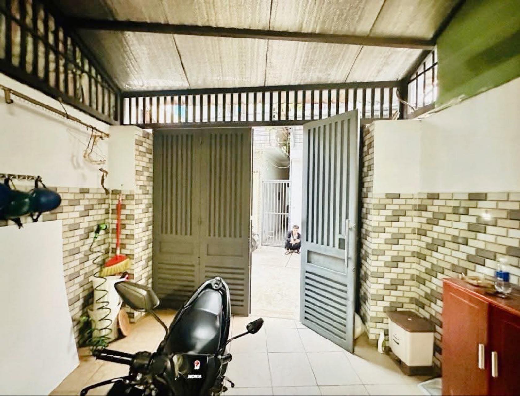 Bán nhà hxh 64m2-3tang sát mt Trần Thị Hè Q12 , liền kề Ngã 3 Đông Quang - 4 tỷ nhỉnh 0932030061 - Ảnh 5
