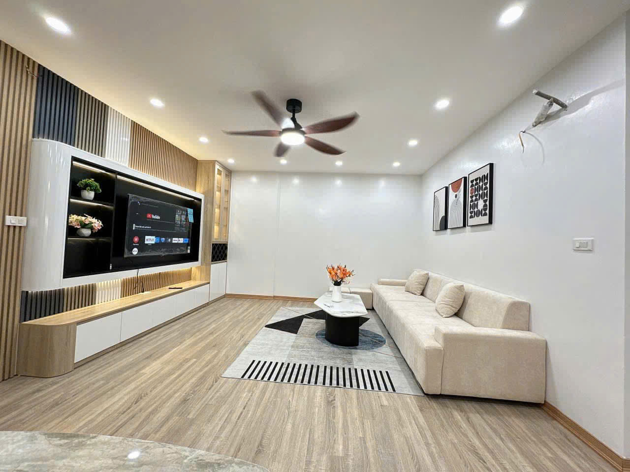 Căn hộ sổ đỏ Rice City Linh Đàm - quận Hoàng Mai - 63m2 * 2 ngủ MỚI ĐẸP- giá chỉ 4.1 Tỷ - Ảnh 1