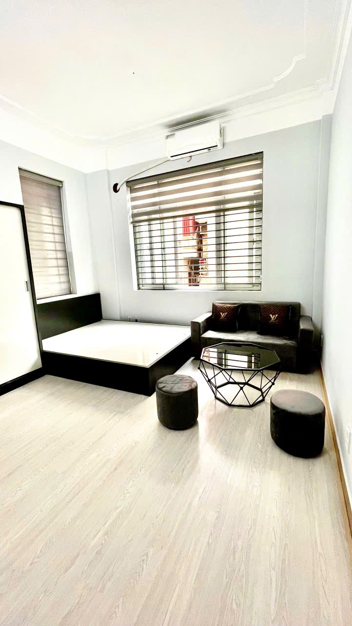 Cơ hội cho các bạn chưa có phòng trọ tại 19 Thịnh Quang ( 424 Tây Sơn rẽ vào 20m), đi bộ ra đại học - Ảnh chính
