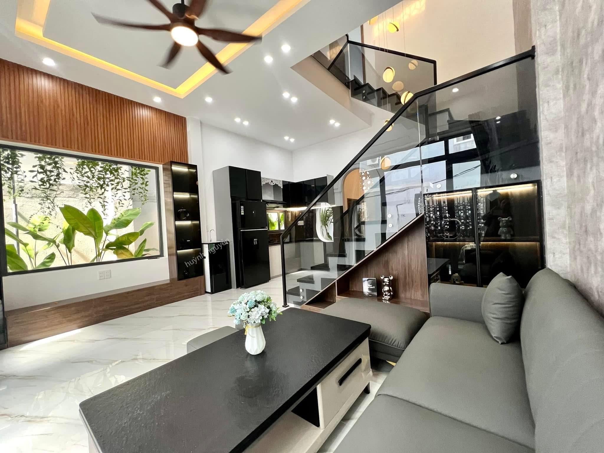 ++Bán nhà HXH đường Phổ Quang, P2, quận Tân Bình; 50m2 - 9,3 tỷ - Ảnh chính
